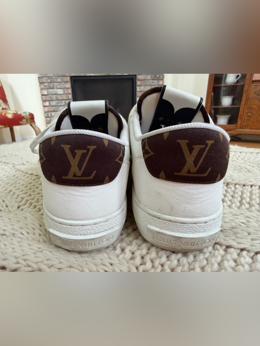 Louis Vuitton Men’s White Leather Sneakers. - Picture 6 of 14